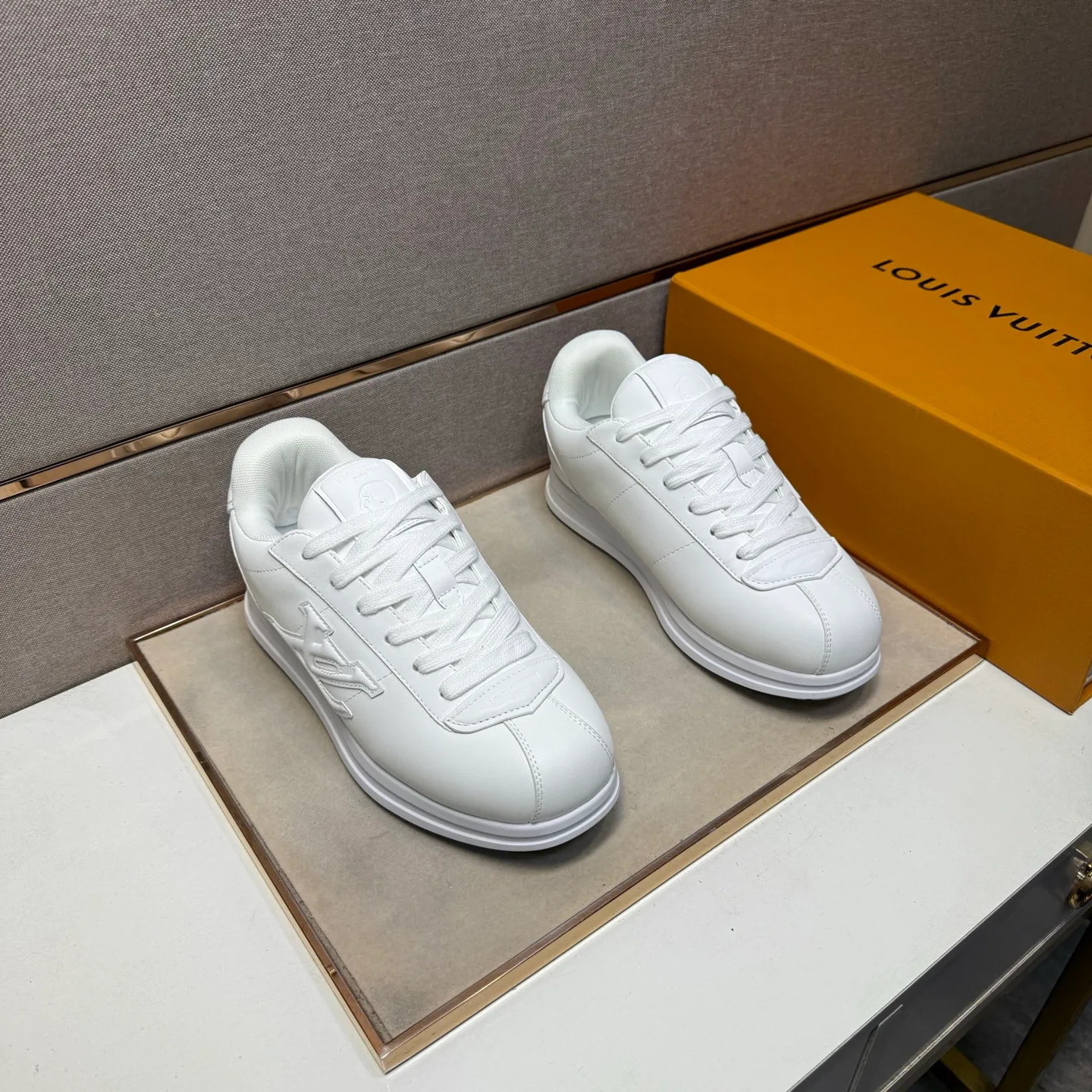 Men's men's shoes 💰pp560 [LV～] Men's casual shoes 2025z cabinet sales simultaneously 🔶Size: 38-44 #️⃣ 🔷6 colors🔜The upper is made of multi-material splicing➕Mesh lining, comfortable and breathable, sole: original comfortable and wear-resistant outsole, ⚠️real thing📱photographed🎬real thing is better📢📢📢